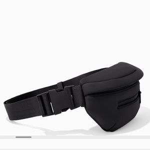 Dagne Dover Ace Fanny Pack - Color Onyx, Lightly Used, Good Condition
